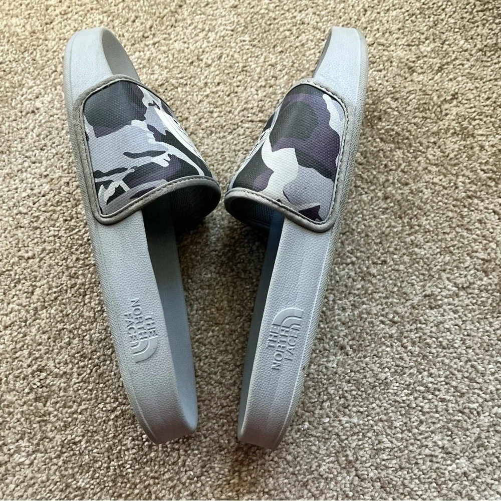The‎ North Face Gray Camouflage Sandal Slides Men's Size 7 Casual Lightweight
